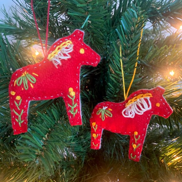 DALA HORSE Hand Embroidered Ornaments. NEW (Lot 12) - Picture 1 of 4